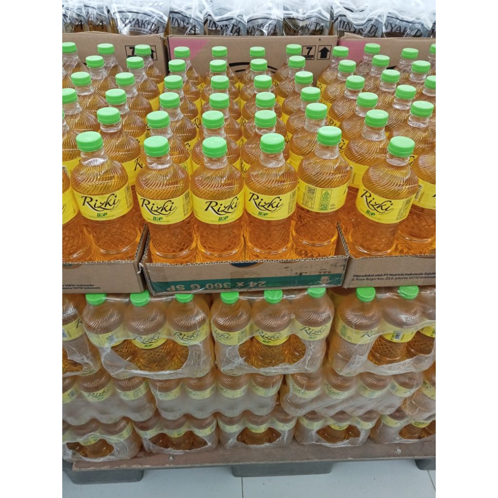 

MINYAK GORENG RIZKY 800ML