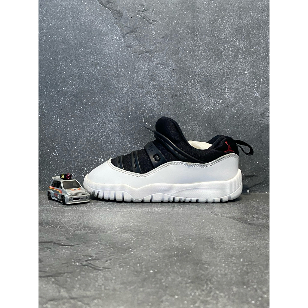 jordan retro 11 kids b7766