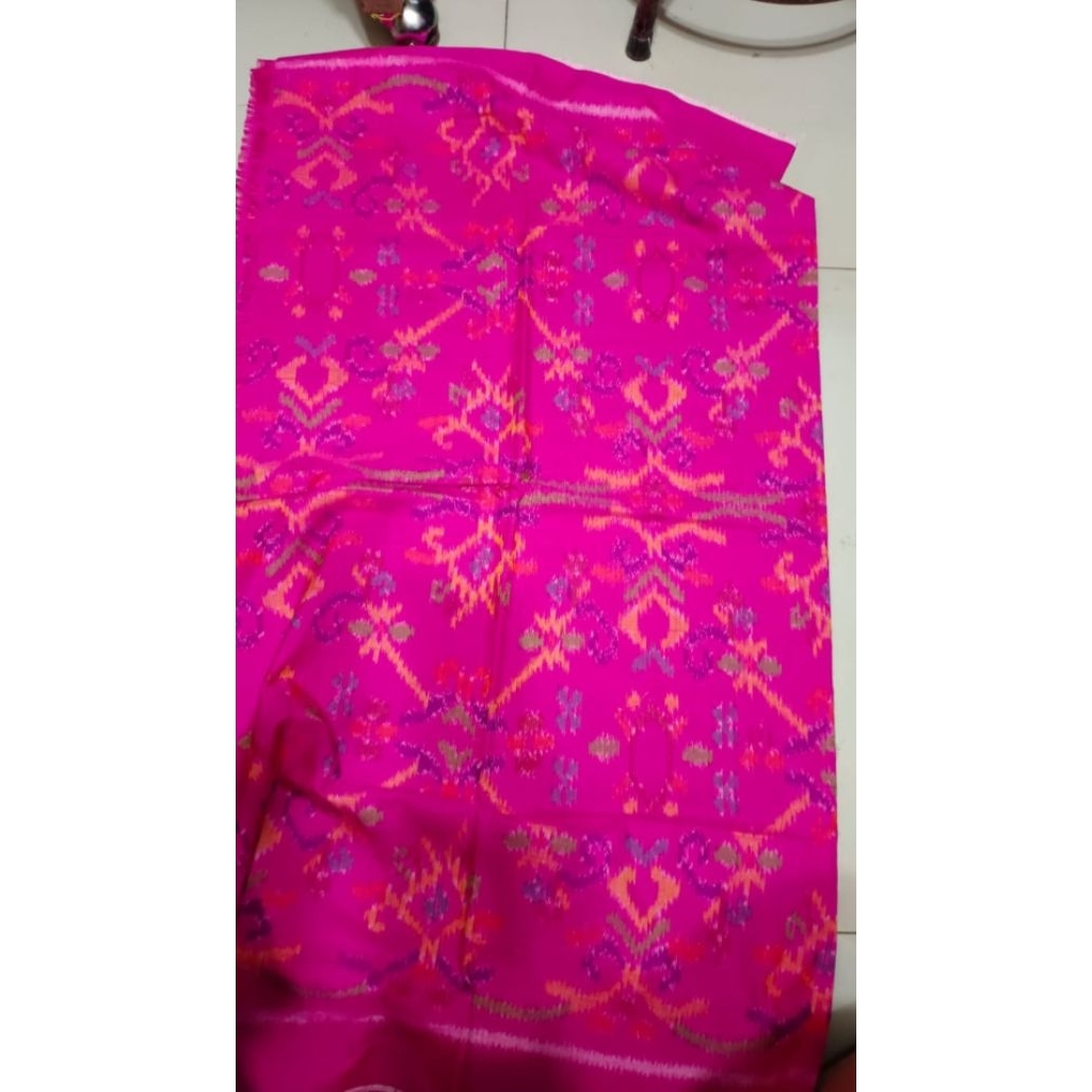 Sarong Endek Bali