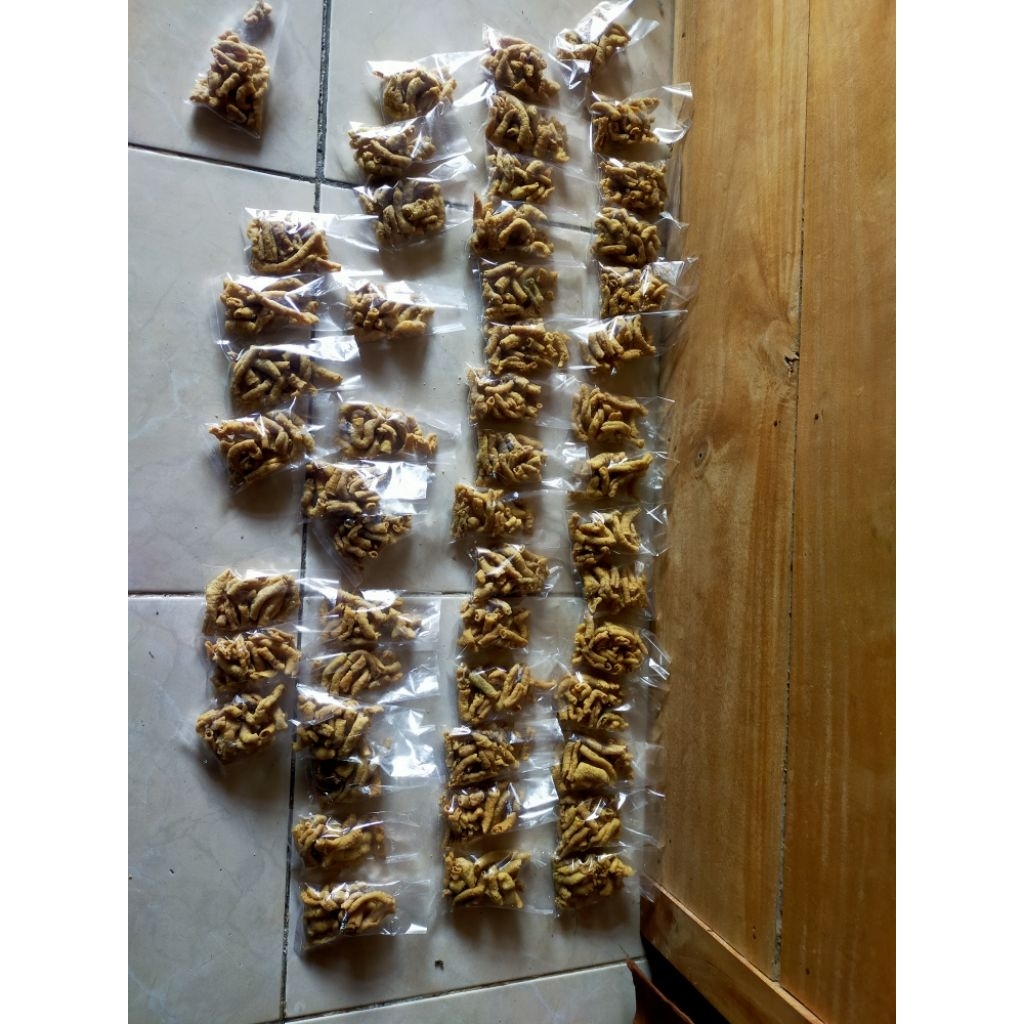

Kripik usus crispy original premium