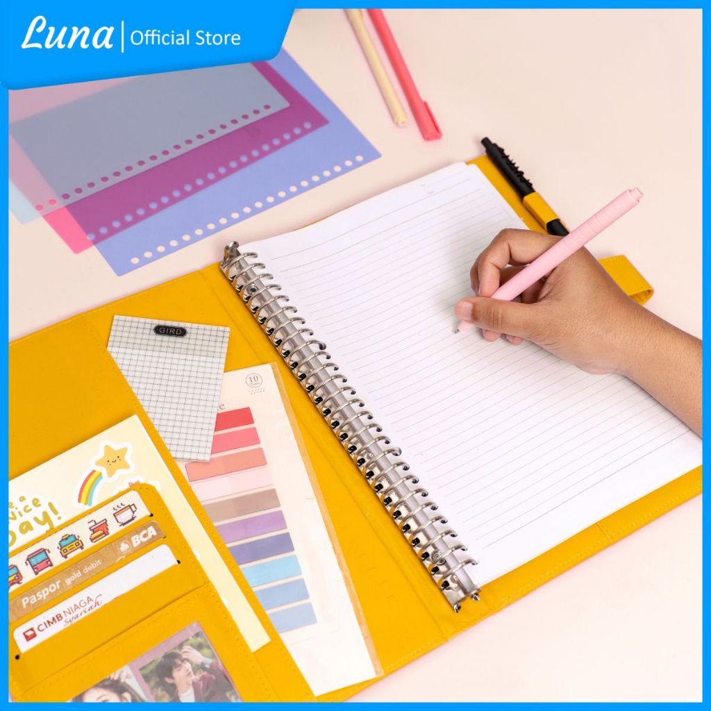 

Binder Kulit Saffiano B5 26 Ring Agenda Binder Kuliah B5 26 Holes Binder Kulit Berkualitas