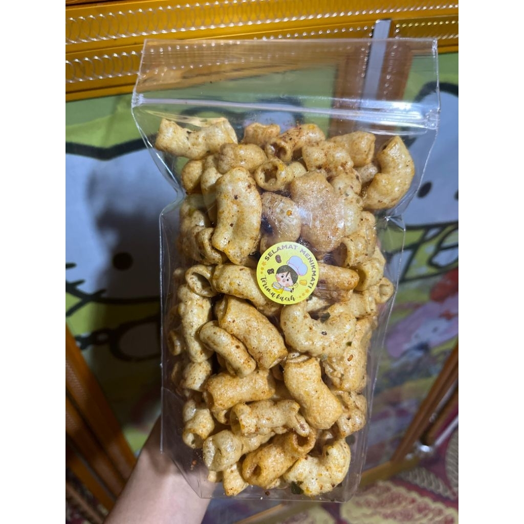 

makaroni pedas full bumbu mama oneth UK 75gr