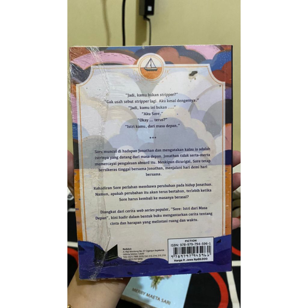 preloved Novel SORE; ISTRI DARI MASA DEPAN by suryana paramita