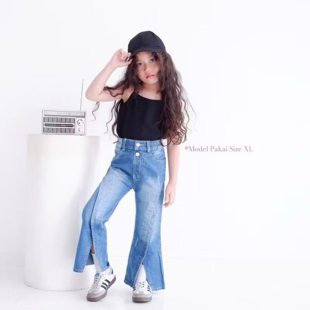 CELANA CUTBRAY ANAK PEREMPUAN celena levis cutbray seharga