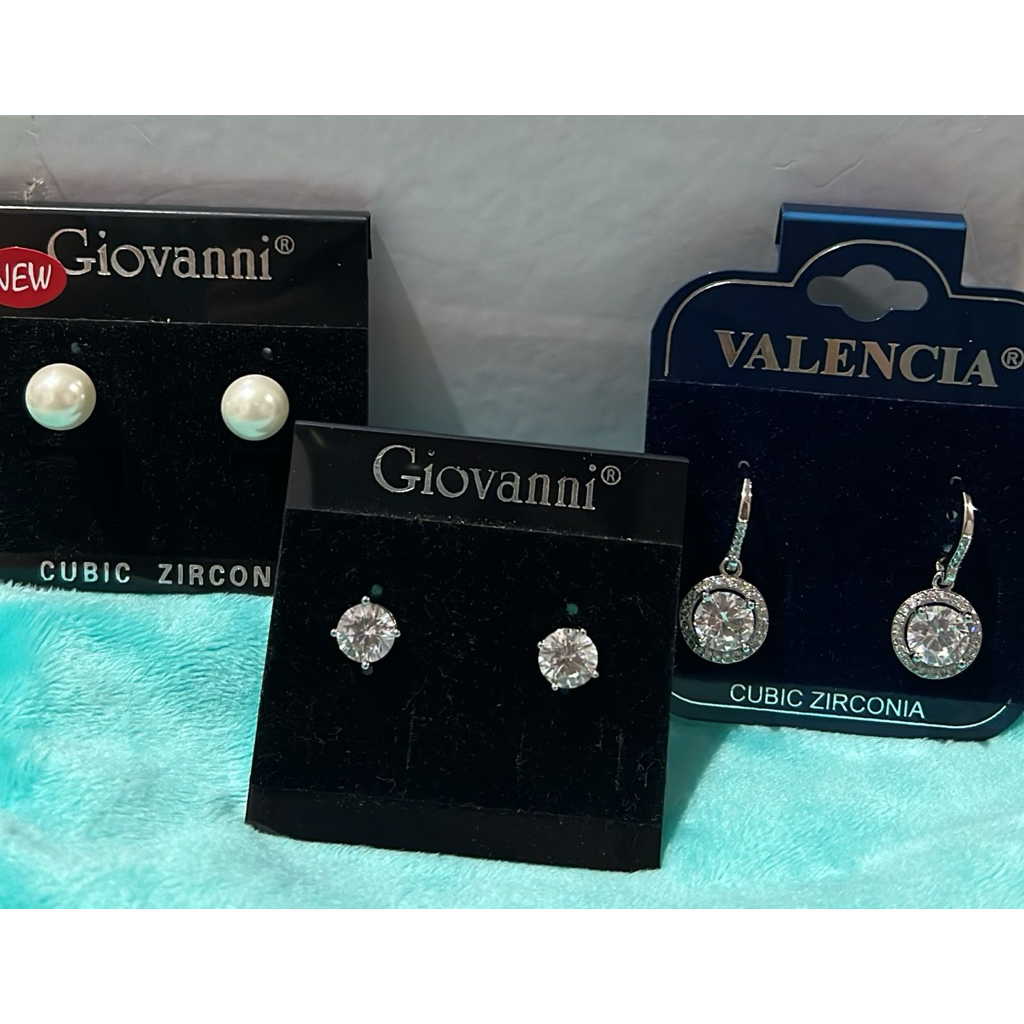 preloved anting Valencia dan Giovanni