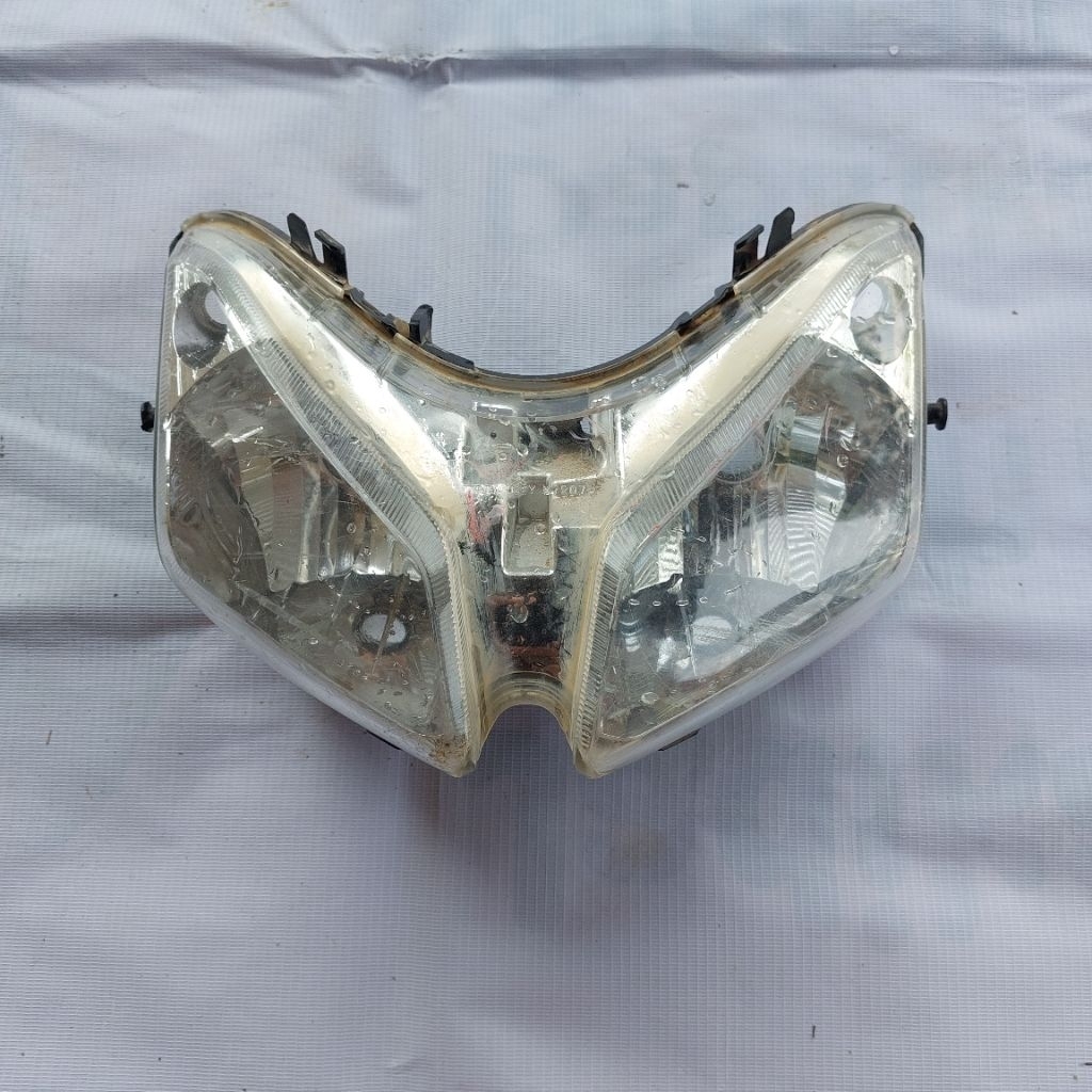 REFLEKTOR LAMPU DEPAN VARIO 110 OLD KARBU ORIGINAL