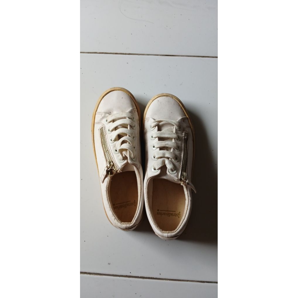 Preloved Sneakers Stradivarius