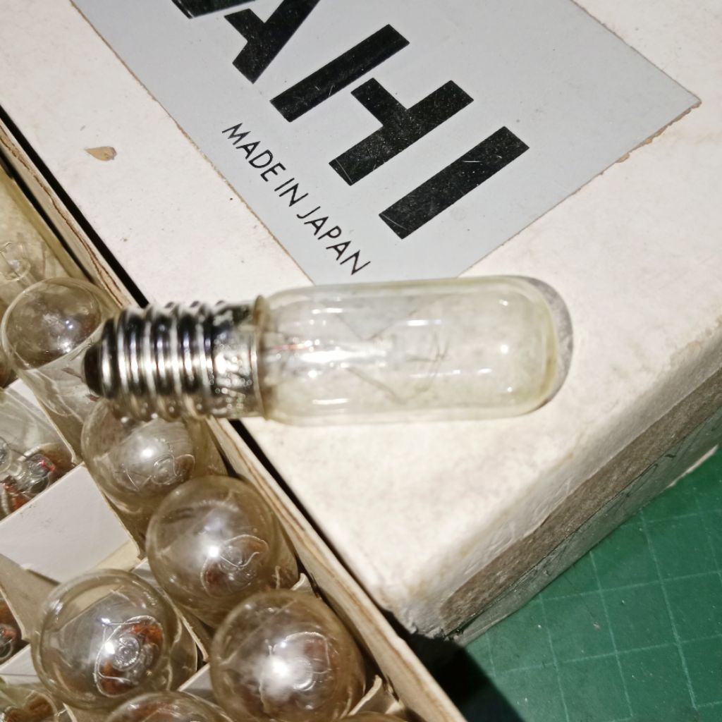 lampu Bohlam lampu mesin 24-30V/ 6-10W piting E14