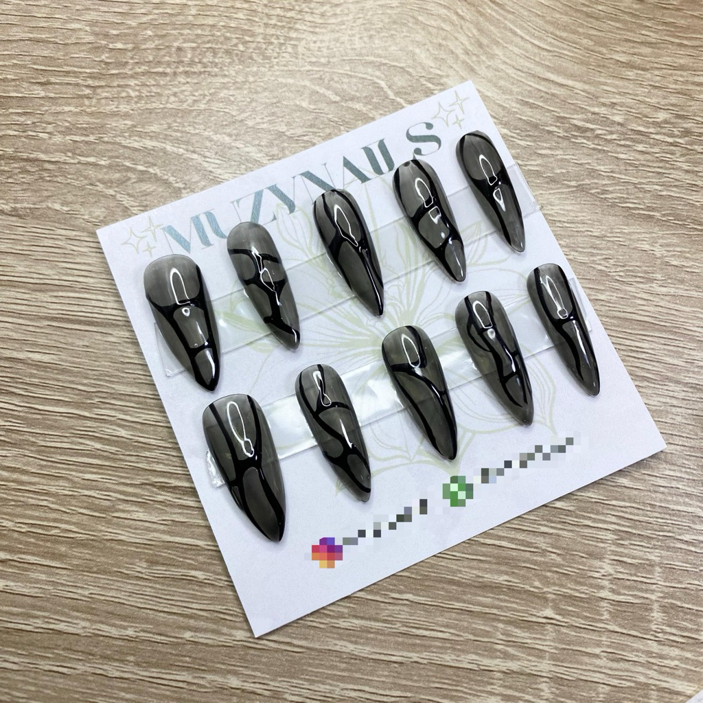 Muzynails - Press On Nails Emo Transparant Black