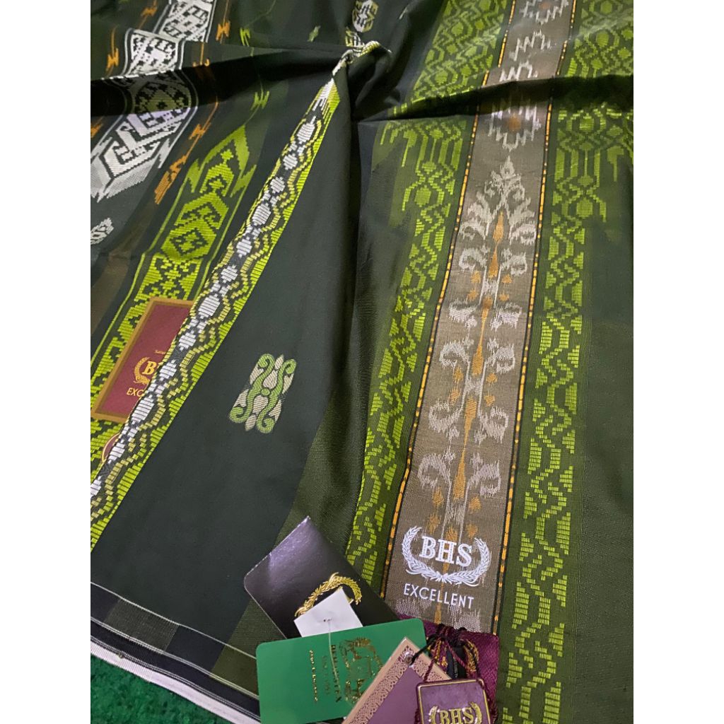 BHS EXCELLENT JGH GOLD