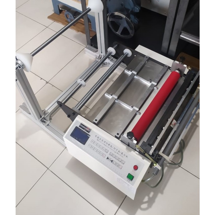 INNOVATEC Mesin Pemotong Roll to Sheet Alat Potong Kertas Foil Plastik Pvc Gulungan menjadi Lembaran