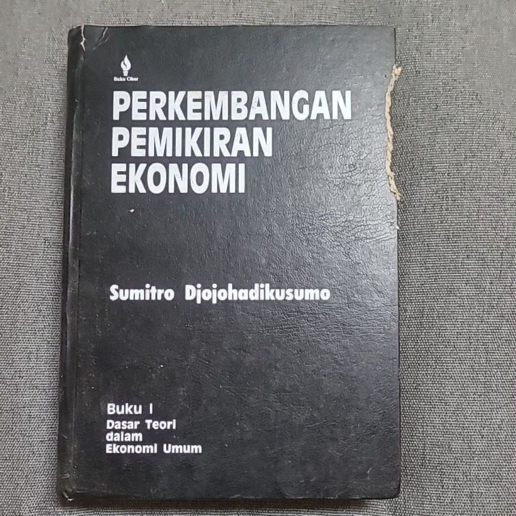 Perkembangan Pemikiran Ekonomi Sumitro Djojohadikusumo