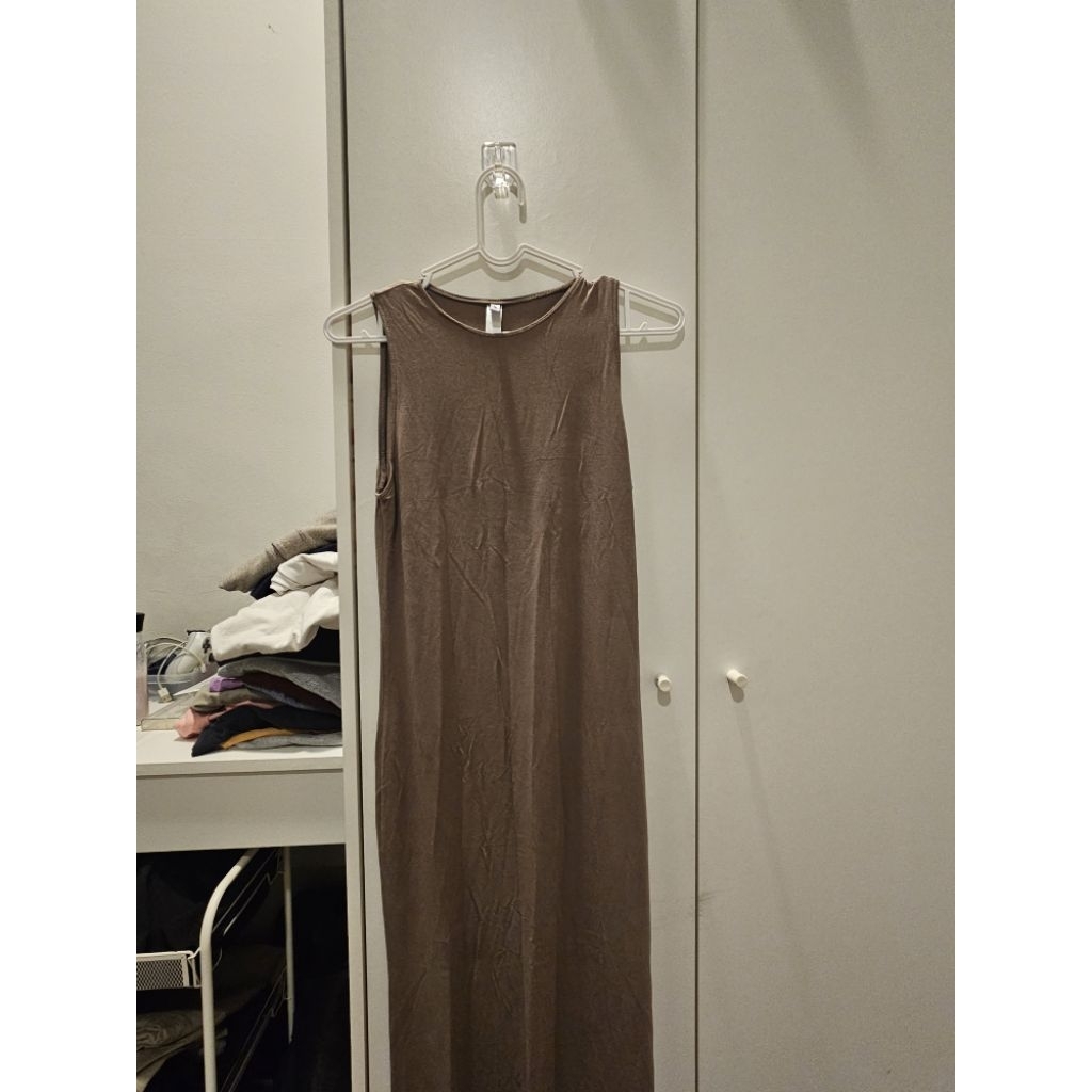 ARUS THE BRAND - Sleeveless Long dress (SIZE M-L)