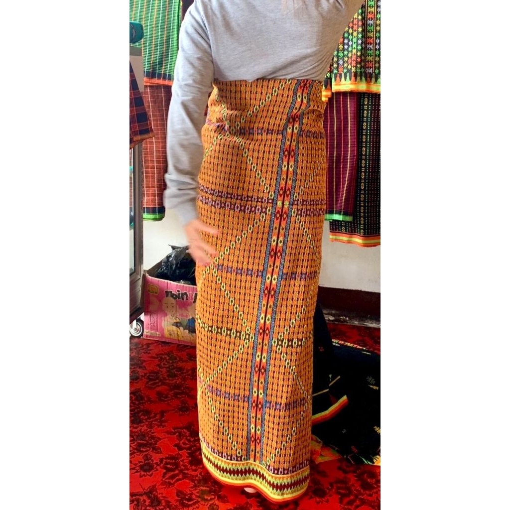 Songket Ruis Manggarai - Full Benang Gold, Ruteng - NTT (Original Premium)