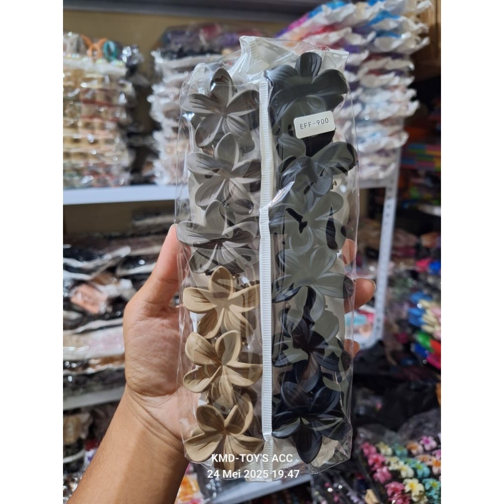 

(ISI 12 PCS) JEPIT RAMBUT BUNGA KAMBOJA 3 WARNA UK 4 CM HITAM MIX