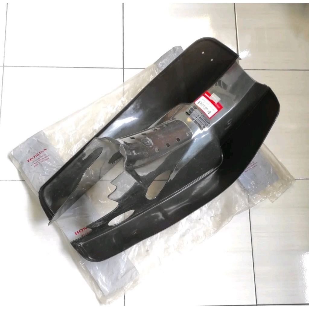legshield leg shield sayap sebeng tebeng dek tengah honda astrea prima limited edition original