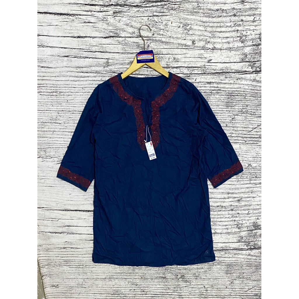 Blouse blus tunik motif baju atasan wanita cewek perempuan AIGLE navy biru second