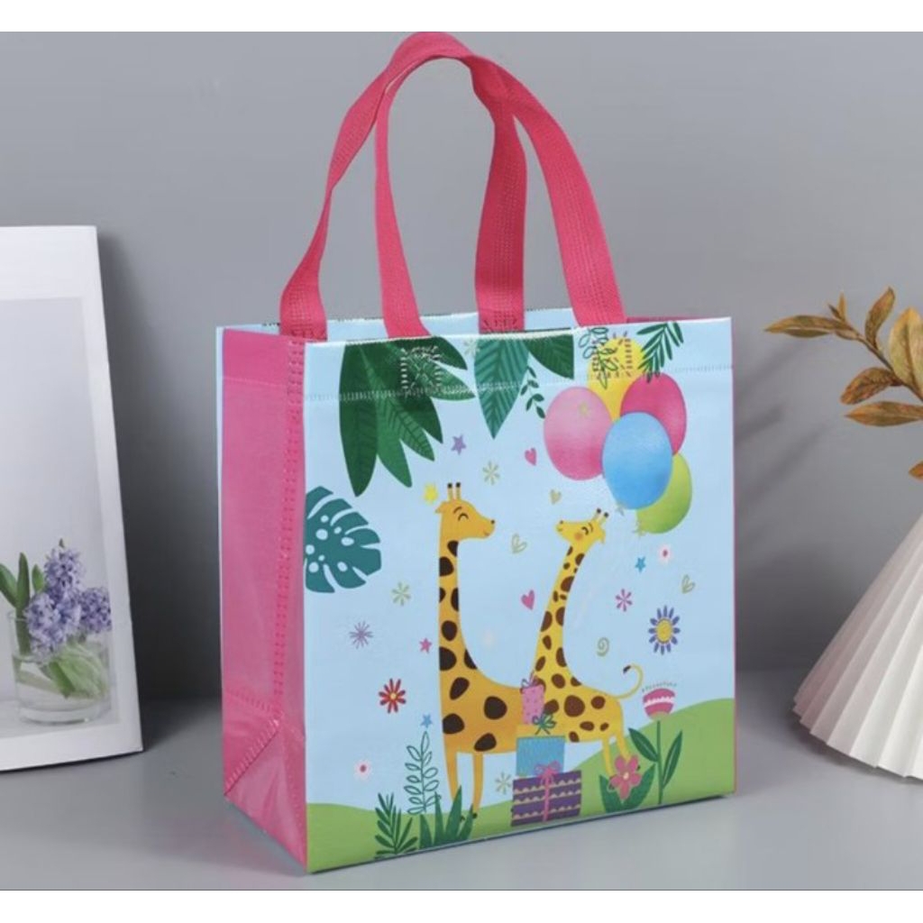 Tas Ulang Tahun Anak / Goodie Bag Ultah Jungle Motif Mix