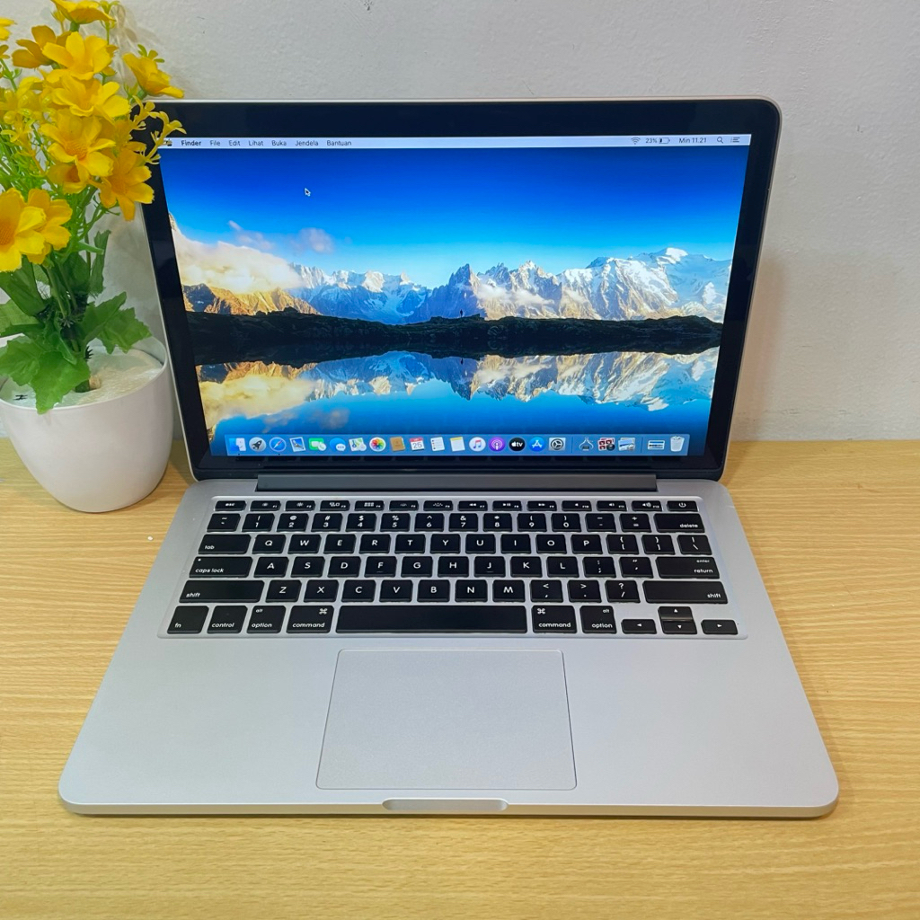 MACBOOK PRO RETINA 13 INCH MID 2014 RAM 8 GB SSD 128 GB INTEL CORE I5 SECOND ORI BERGARANSI