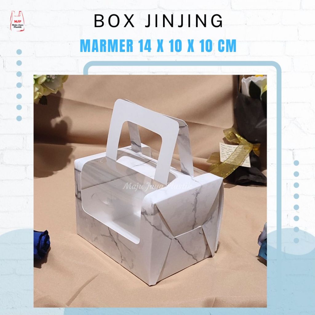 

Box Handle Mika 14x10x10cm Kotak Kue Dus Pudding Slice Cake Natal Christmas Gable Box Jinjing