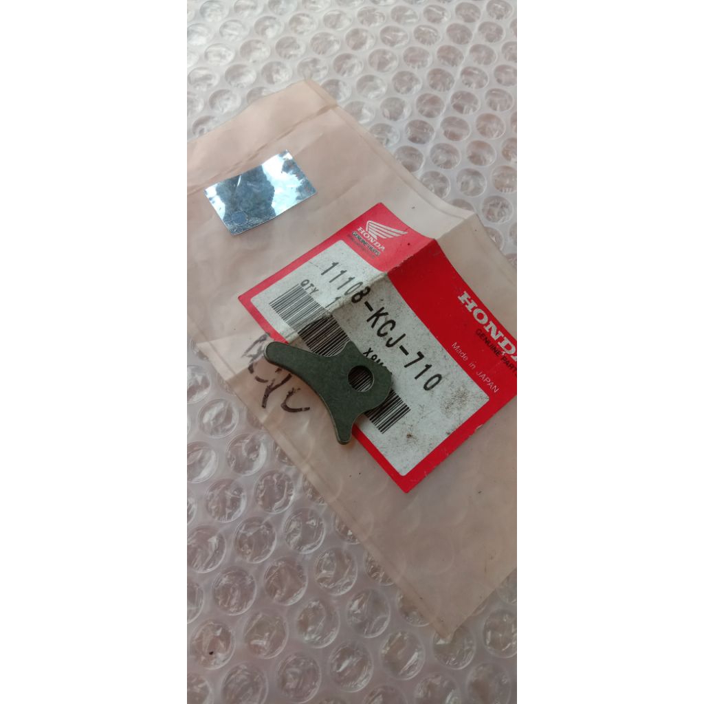 plat bearing plat tahanan bearing noken as 11108-KCJ-710 Honda Tiger Revo Tiger lama Tiger lawas Tig