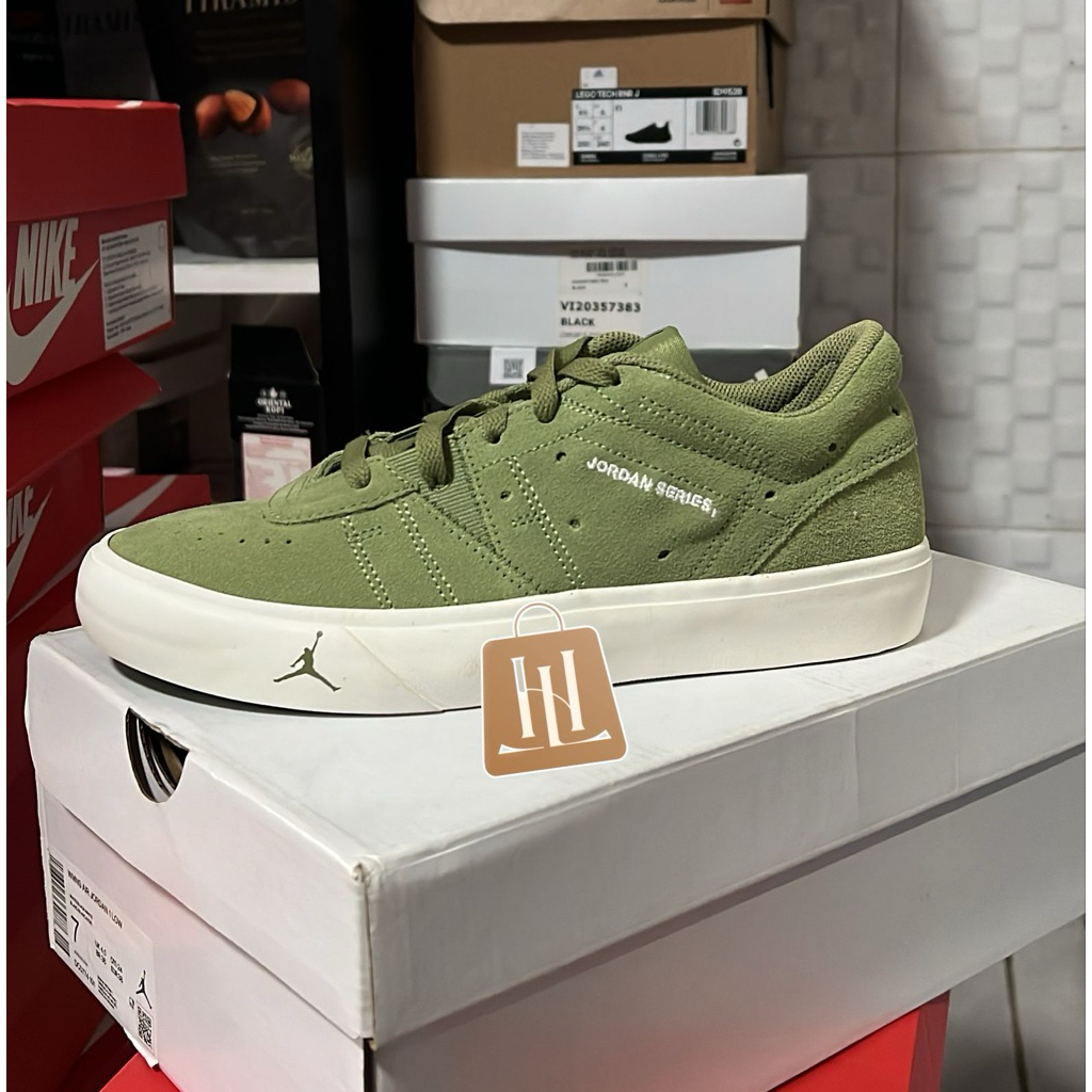 sneakers sepatu casual jordan nike jastip