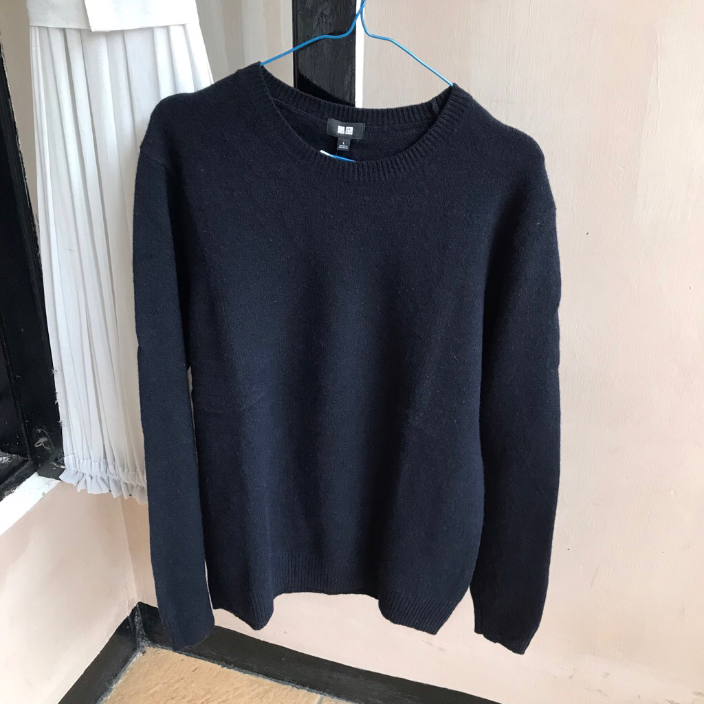 Preloved sweater knitwear uniqlo wanita