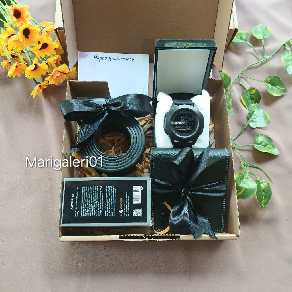 HAMPERS COWOK/KADO ULANG TAHUN COWOK/KADO ANNIVERSARY/JAM TANGAN ANTI AIR/KADO BUAT PACAR/PAKET KADO