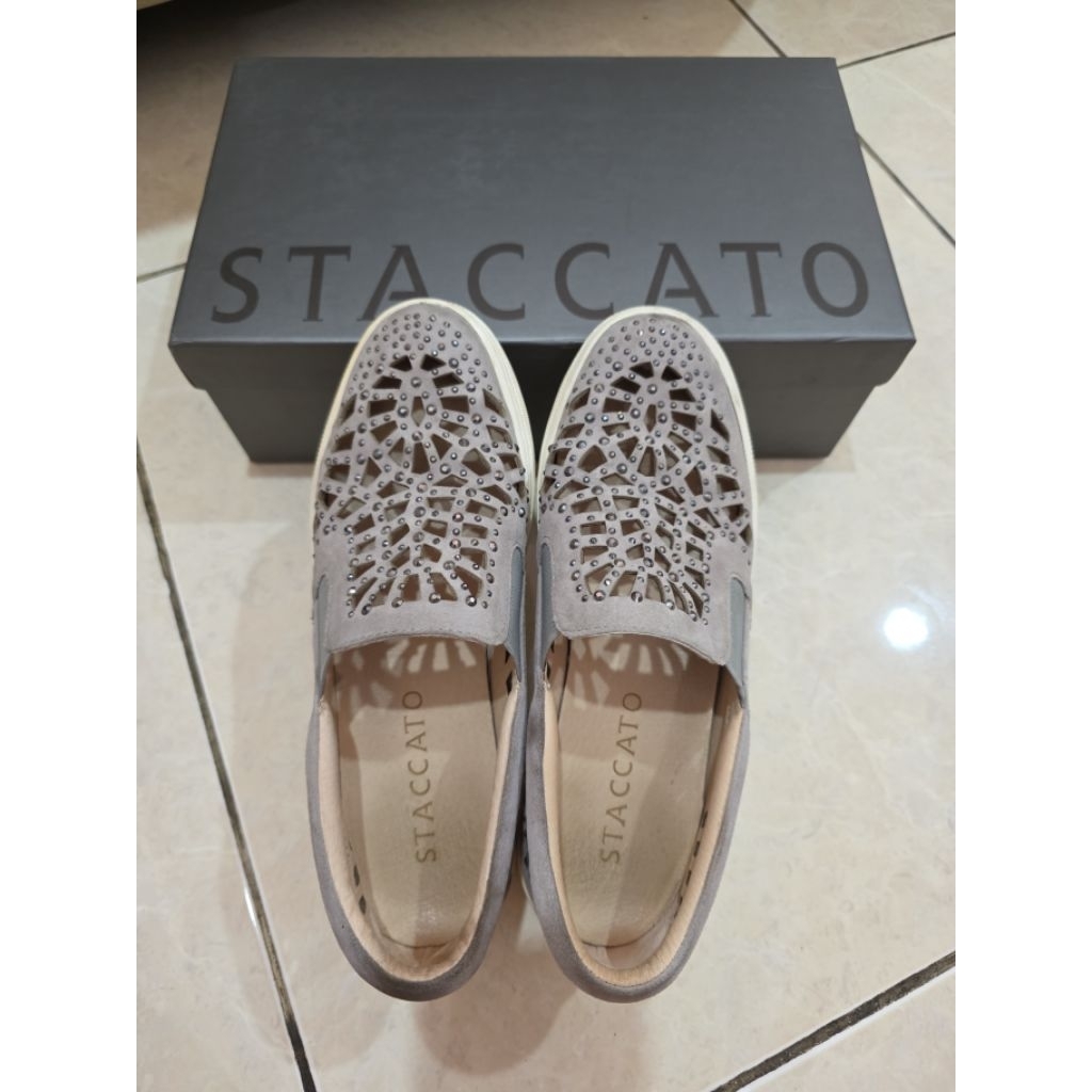 staccato shoes original preloved 35(22.5cm)