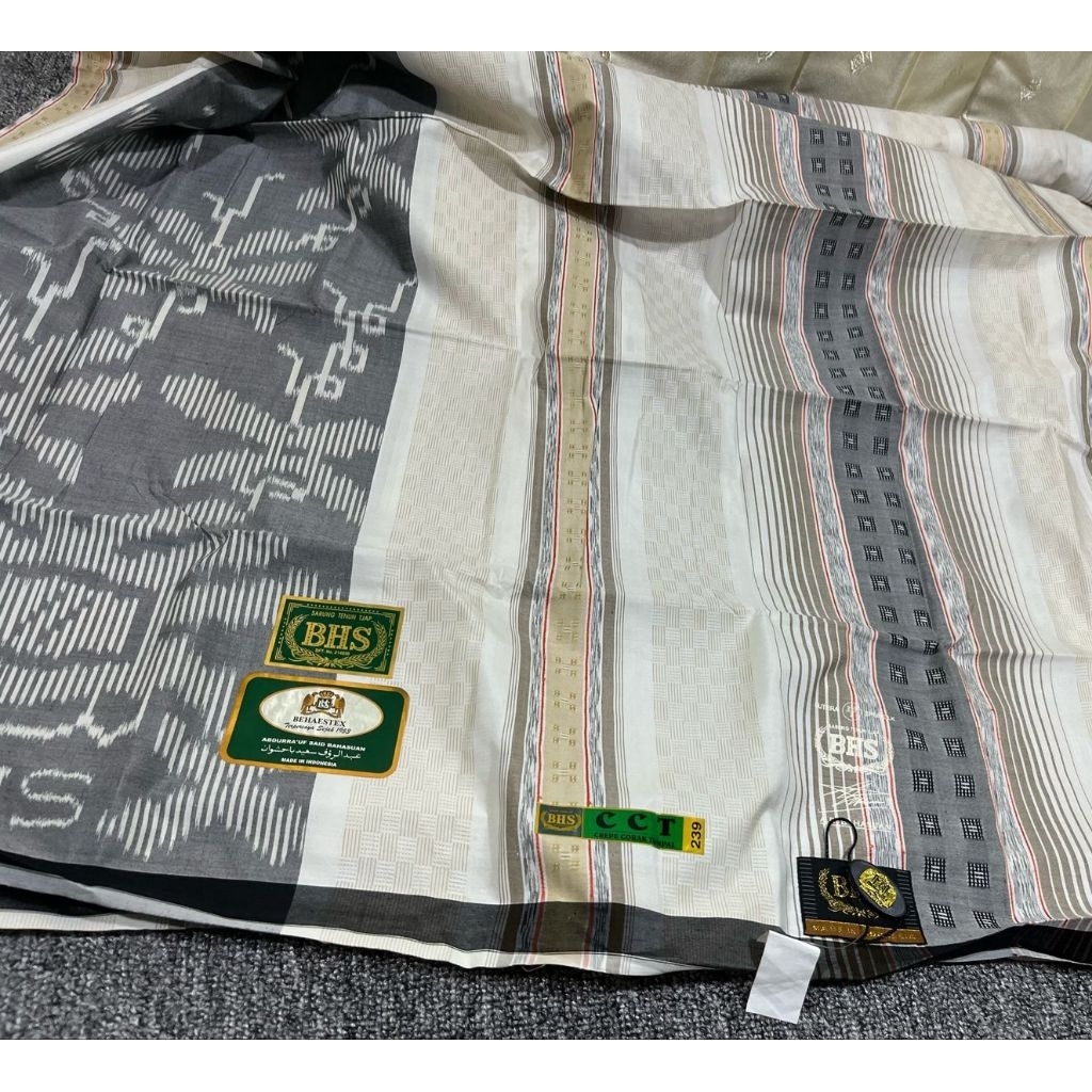 Sarung BHS CCT Full Sutra Spunsilk Gold, Warna Putih