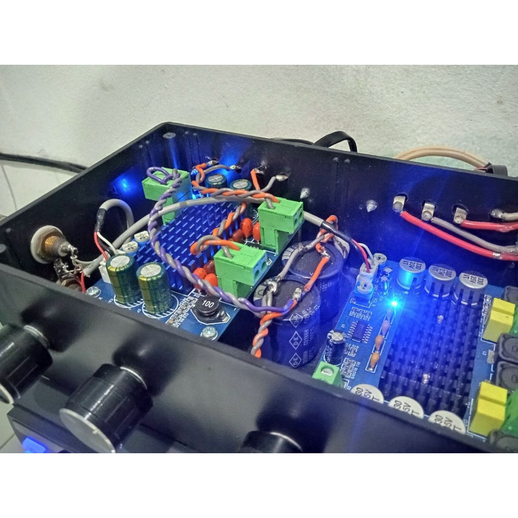 Power amplifier clas d 120watt x4