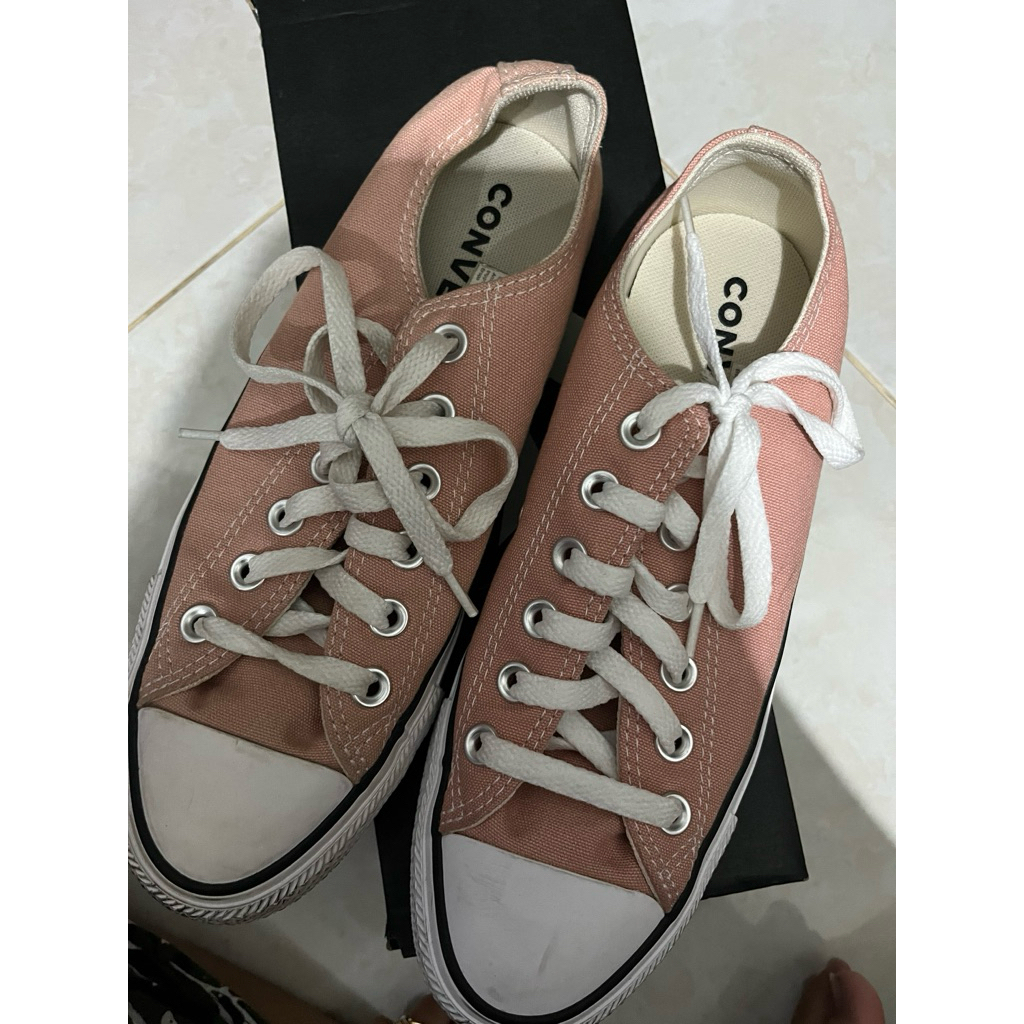 Preloved SepatuConversePink