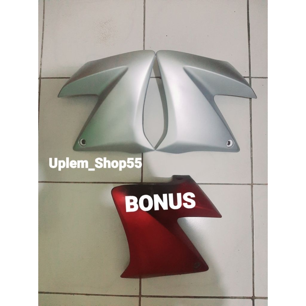 Sayap tangki vixion Old kupingan tangki Vixion Old Original (BONUS kupingan tangki KIRI)