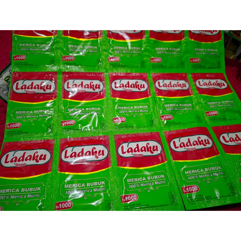 

LADAKU SACHET MERICA BUBUK KEMASAN EKONOMIS 1RENCENG 12PCS / LADAKU MERICA BUBUK