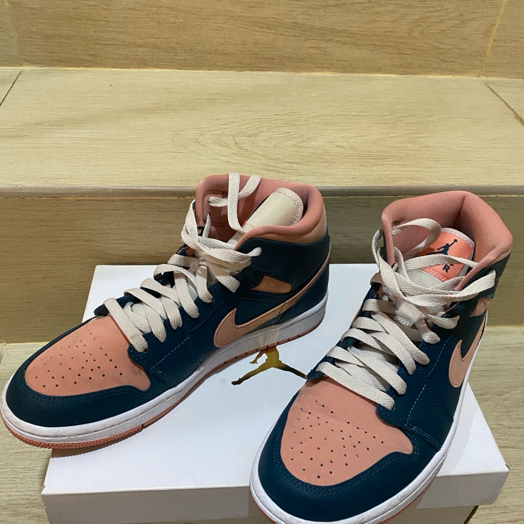 AIR JORDAN 1 MID - DARK TEAL GREEN