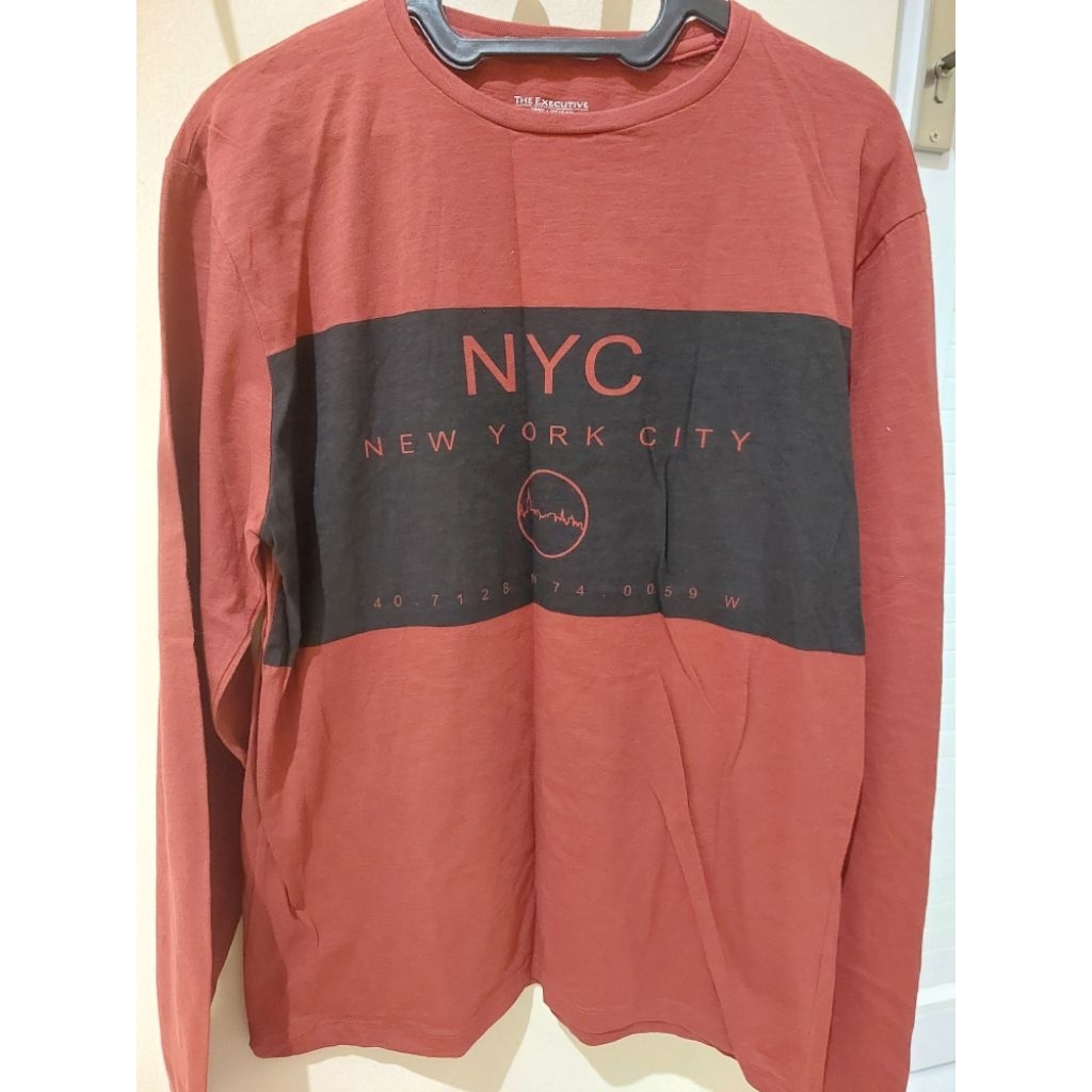Baju Atasan Kaos Pria Laki-laki Lengan Panjang Merah Maroon The Executive Preloved