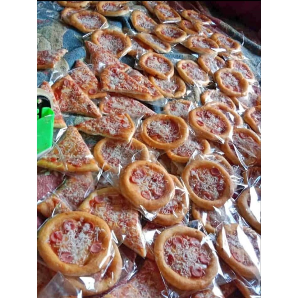

Pizza mini fresh dari oven