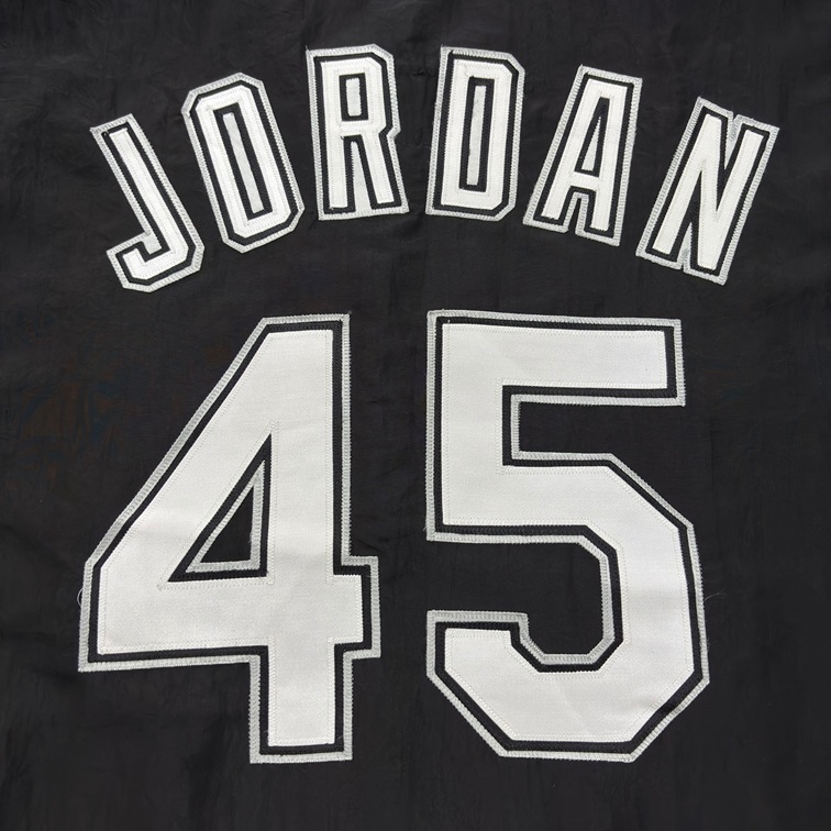 MICHAEL JORDAN x Chicago WHITE SOX by STARTER Vintage half zip jacket L