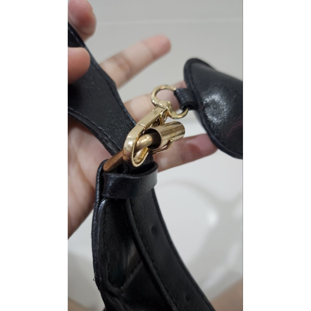 PRELOVED Beliya Reni Shoulderbag Black