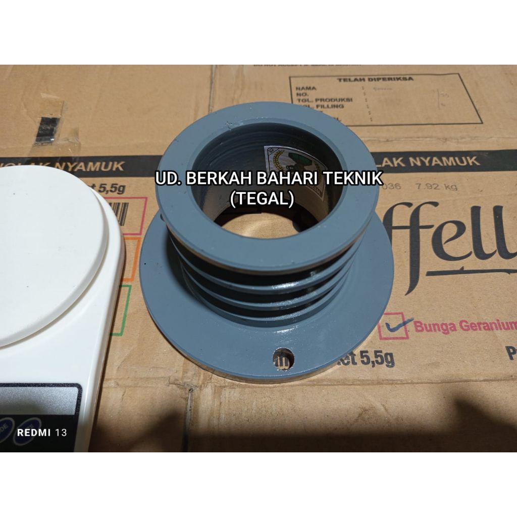 PULLEY MESIN DIESEL KUBOTA B3 X 12CM / pully kubota b3 x 12cm Rd65 Rd85