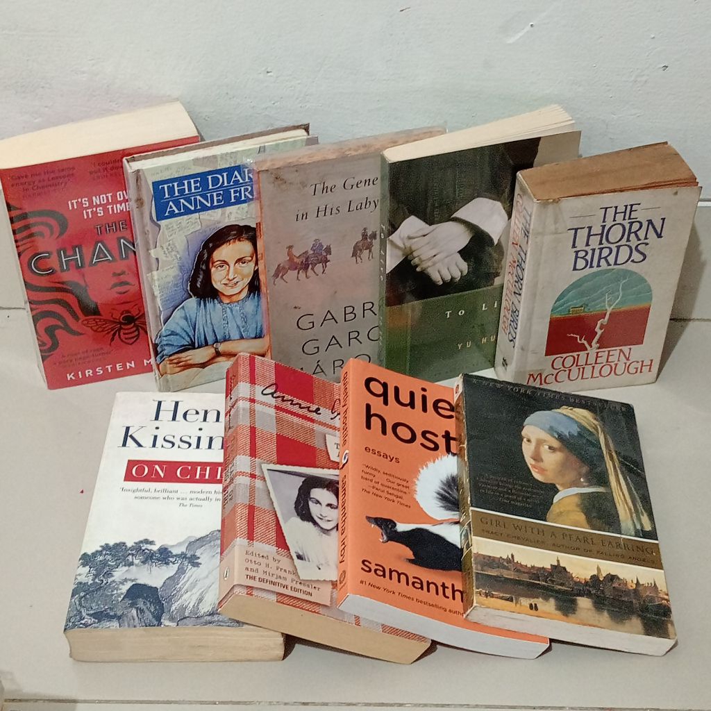 BUKU BEKAS | english Indonesian fiction nonfiction novel ori thorn birds girl with a pearl earrings 