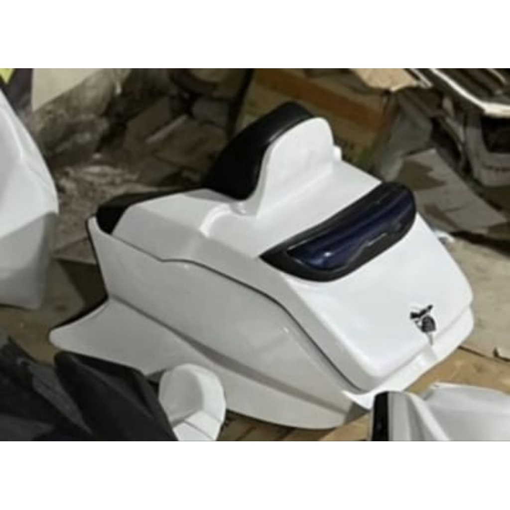 Top Box Tengah Honda PCX 160 2025 Roadsync Model Goldwing V4