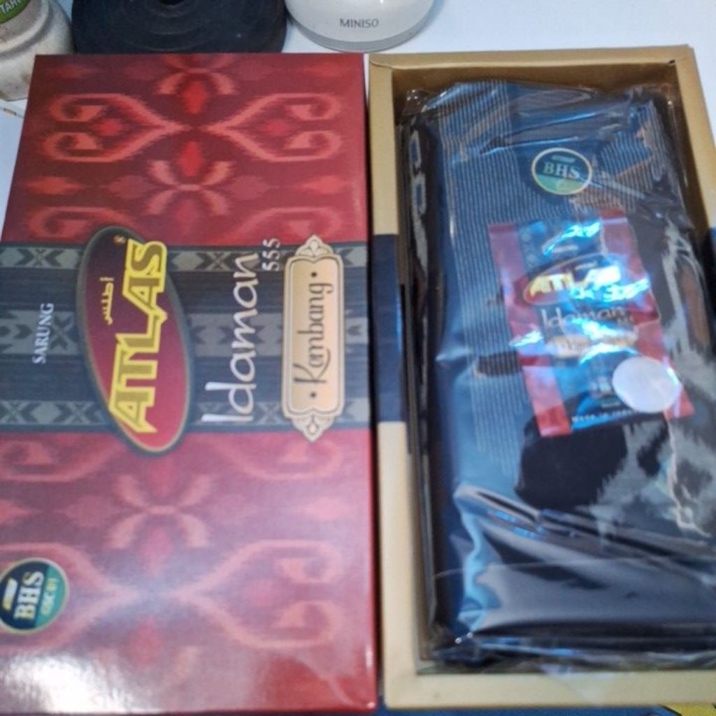 sarung atlas idaman 555 kembang