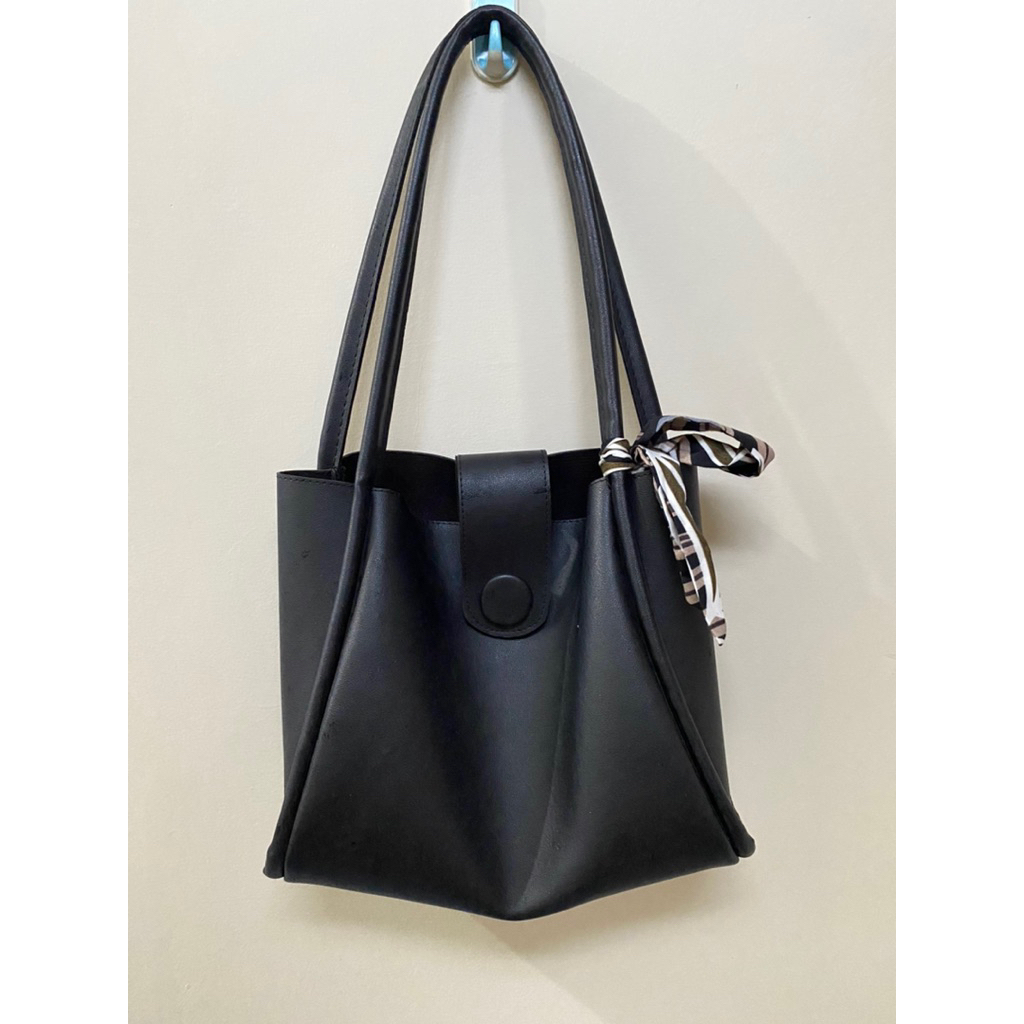 PRELOVED TAS PEMAKAIAN PRIBADI NO DEFECT