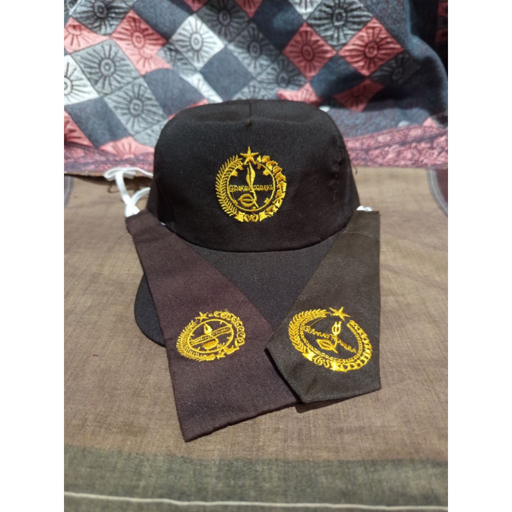 paketan hemat topi pramuka dan dasi pendek pramuka anak perempuan laki laki