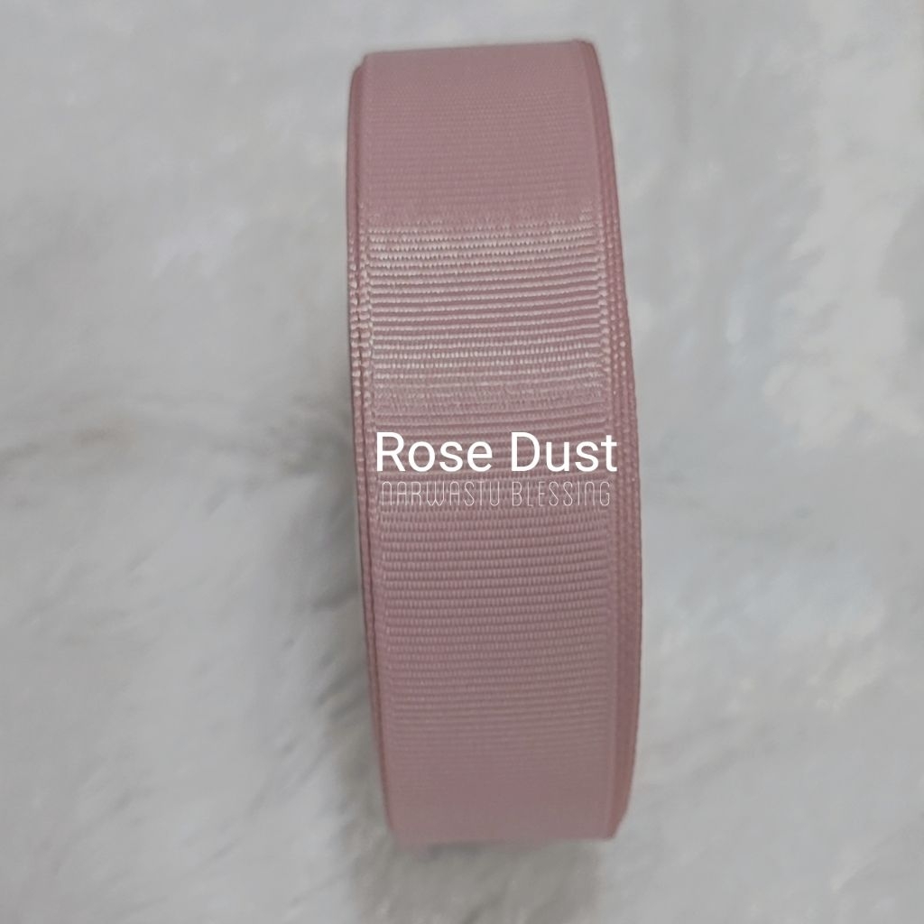 

25 yard Pita grosgrain 2,5cm warna Rose Dust