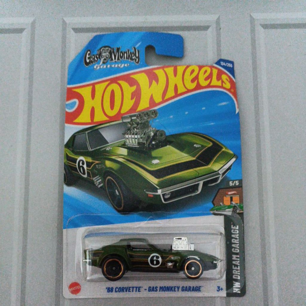 Hotwheels Corvette Monkey Garage