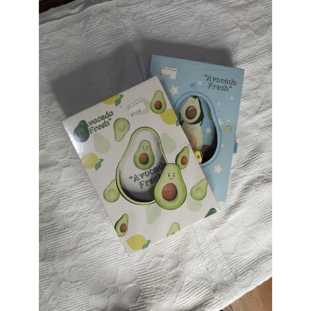 

buku diary karakter buah alpukat