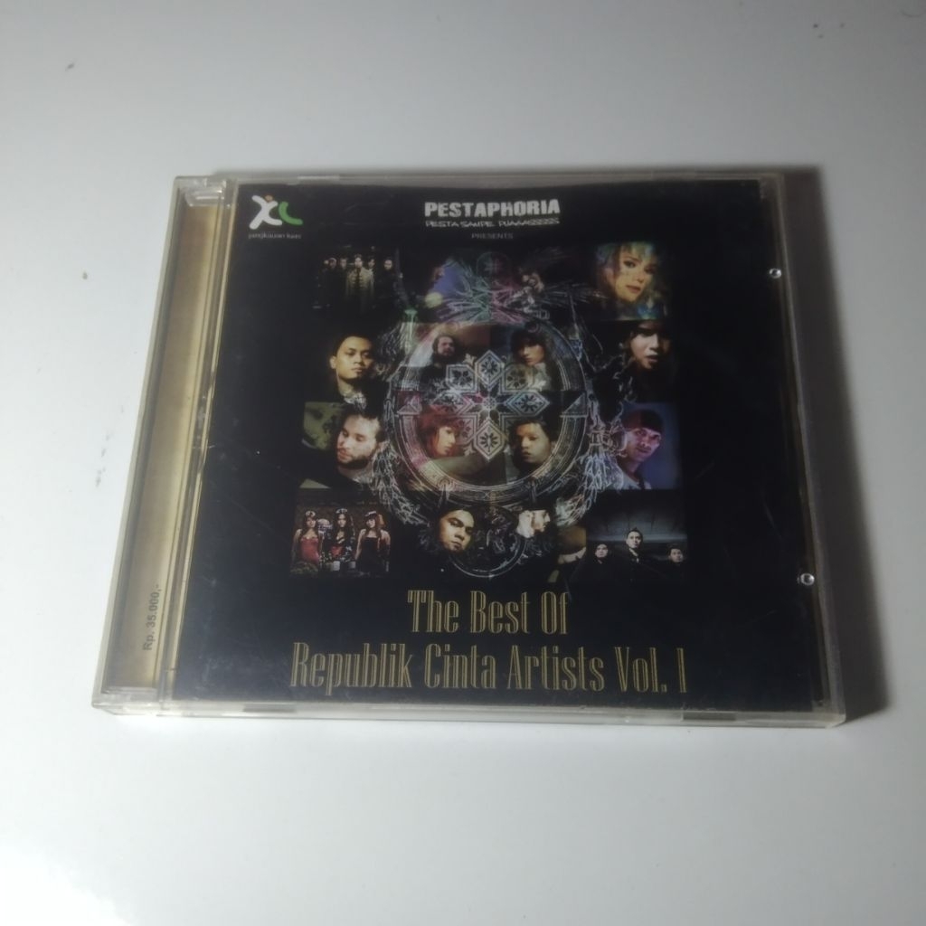 compact disc ( CD ) the best of republik cinta artists vol 1