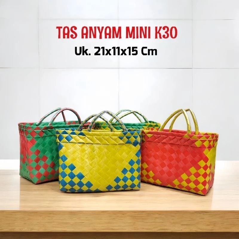 

Tas Anyam Mini Tas Kotak Hampers Tas Souvenir